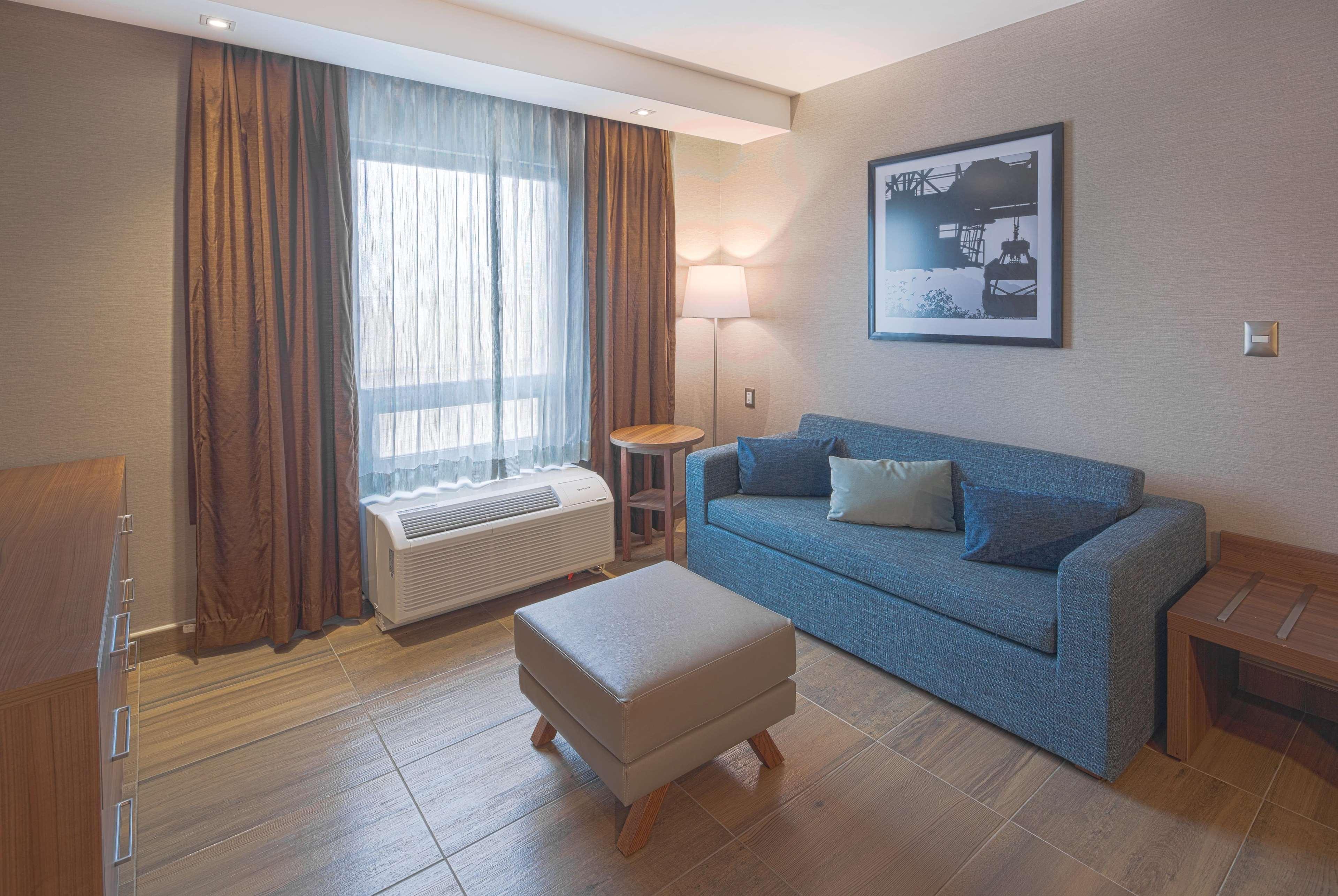 Hampton By Hilton Monterrey Galerias Obispado Kültér fotó