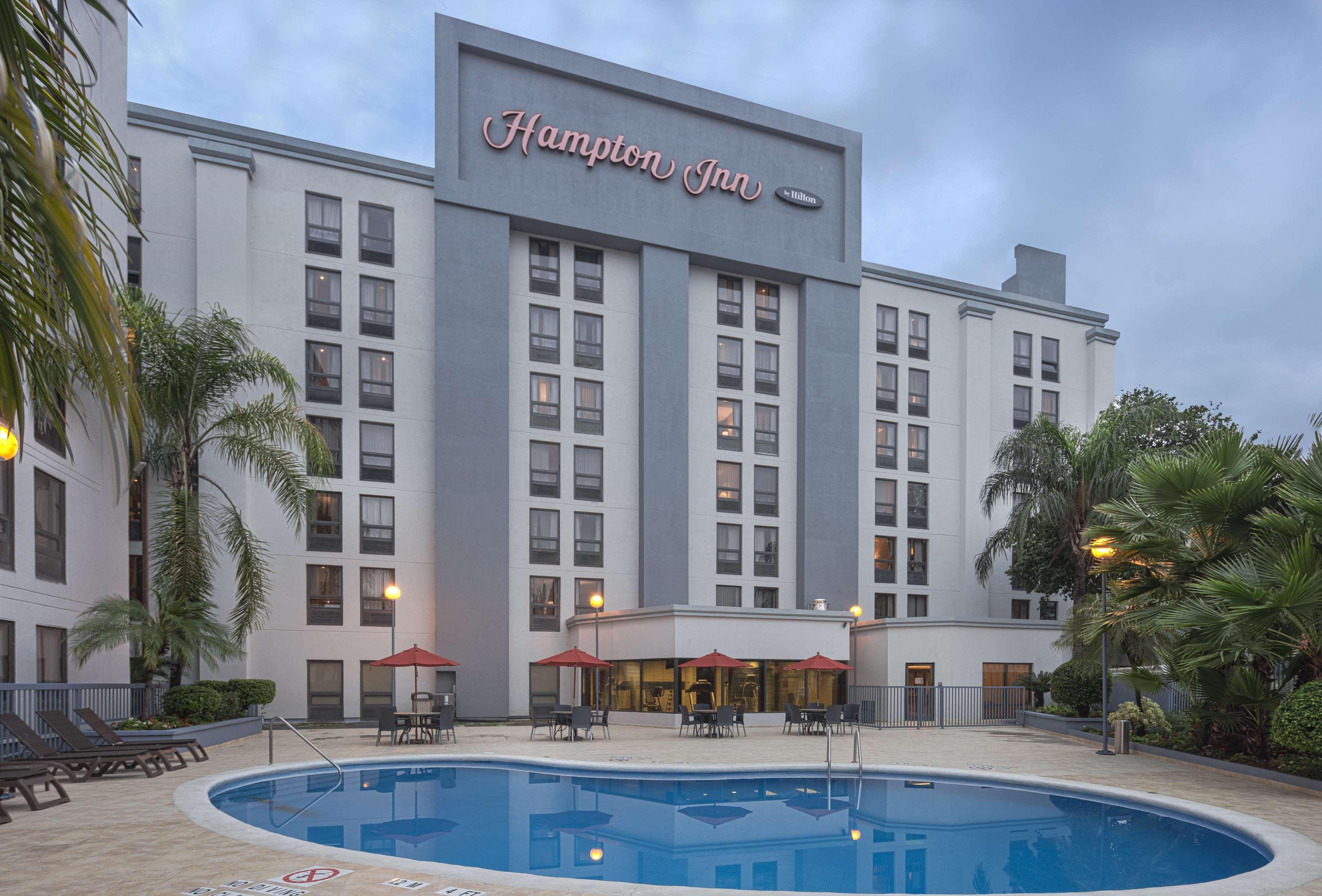 Hampton By Hilton Monterrey Galerias Obispado Kültér fotó