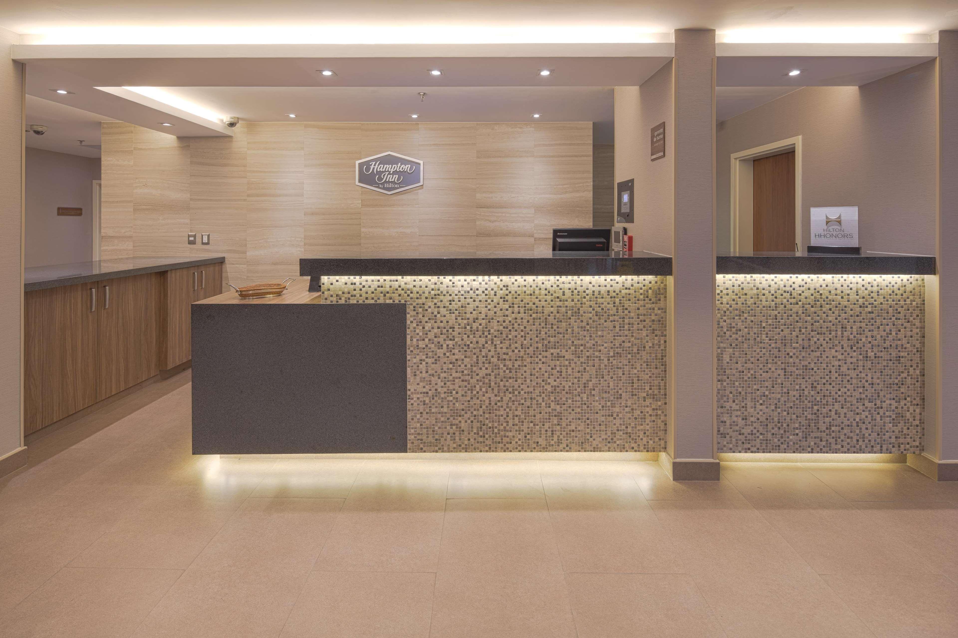 Hampton By Hilton Monterrey Galerias Obispado Kültér fotó