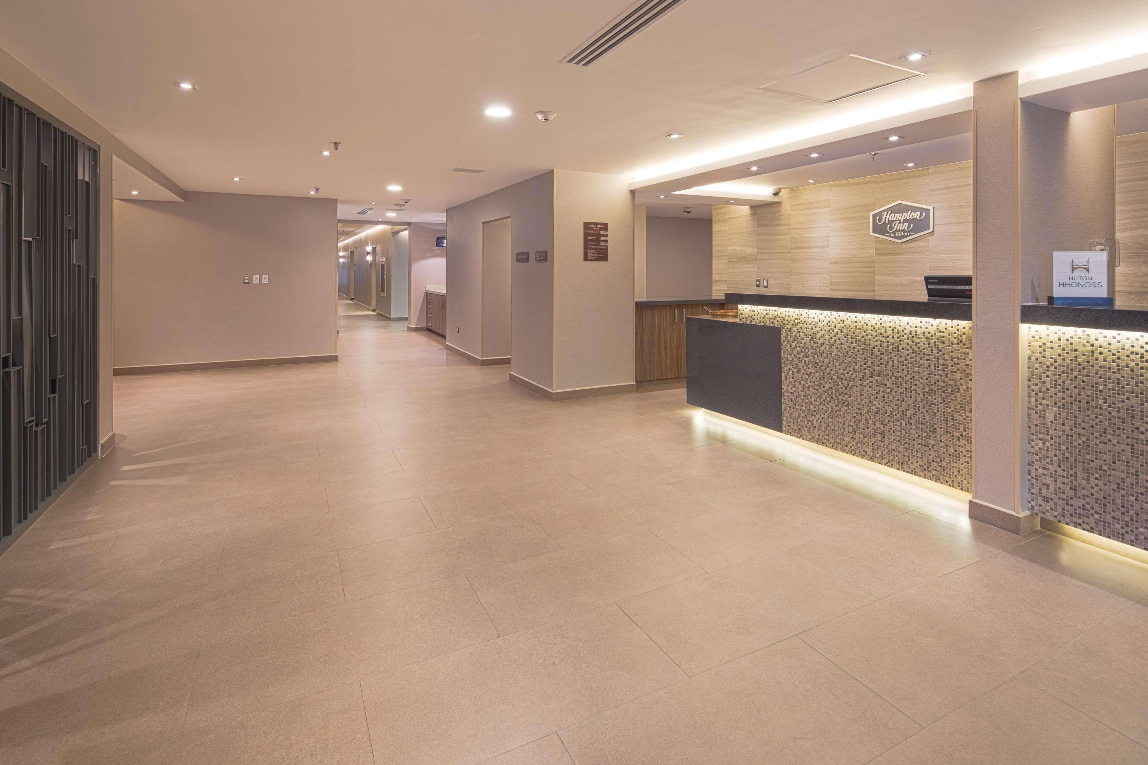 Hampton By Hilton Monterrey Galerias Obispado Kültér fotó