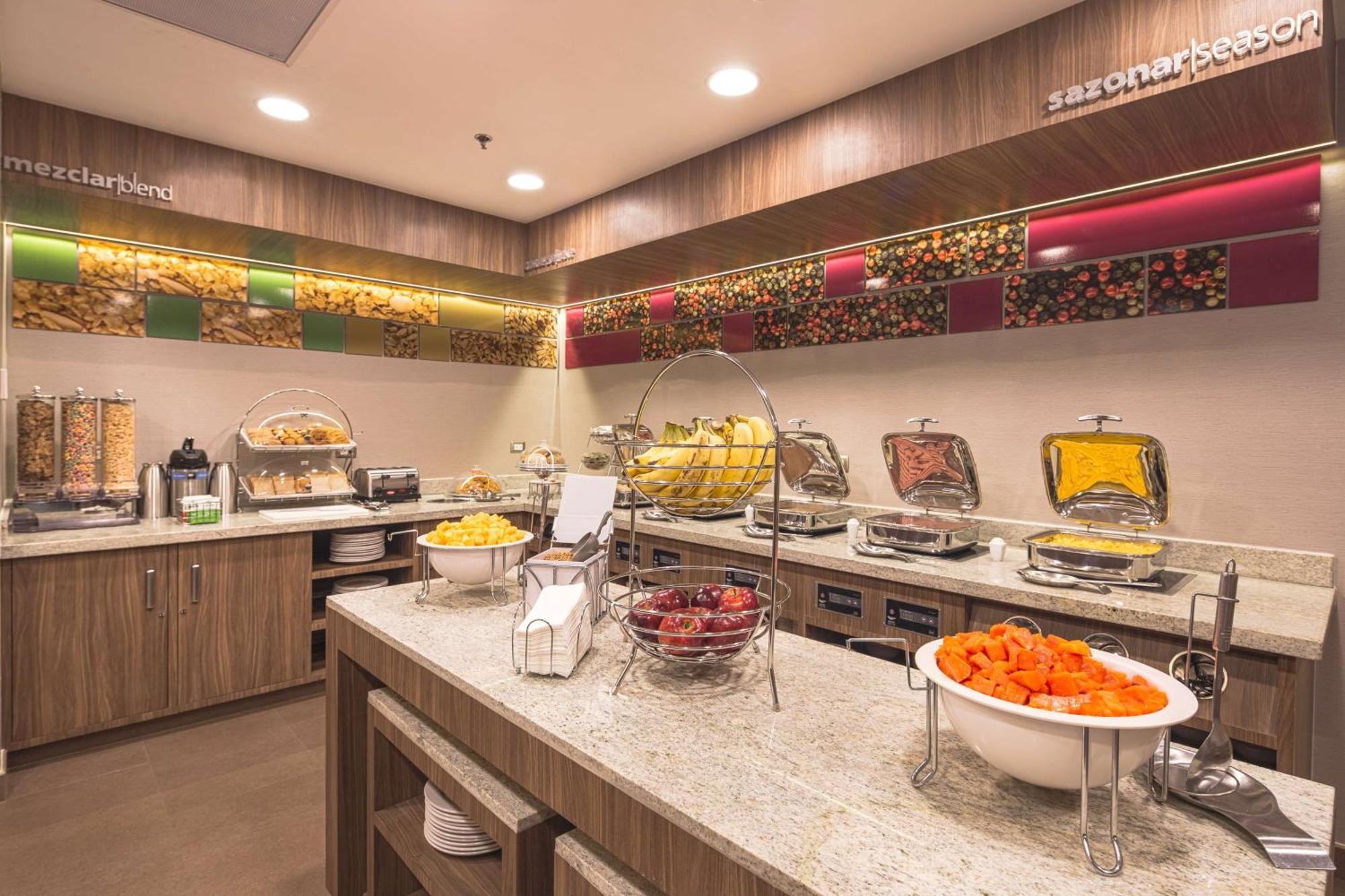 Hampton By Hilton Monterrey Galerias Obispado Kültér fotó