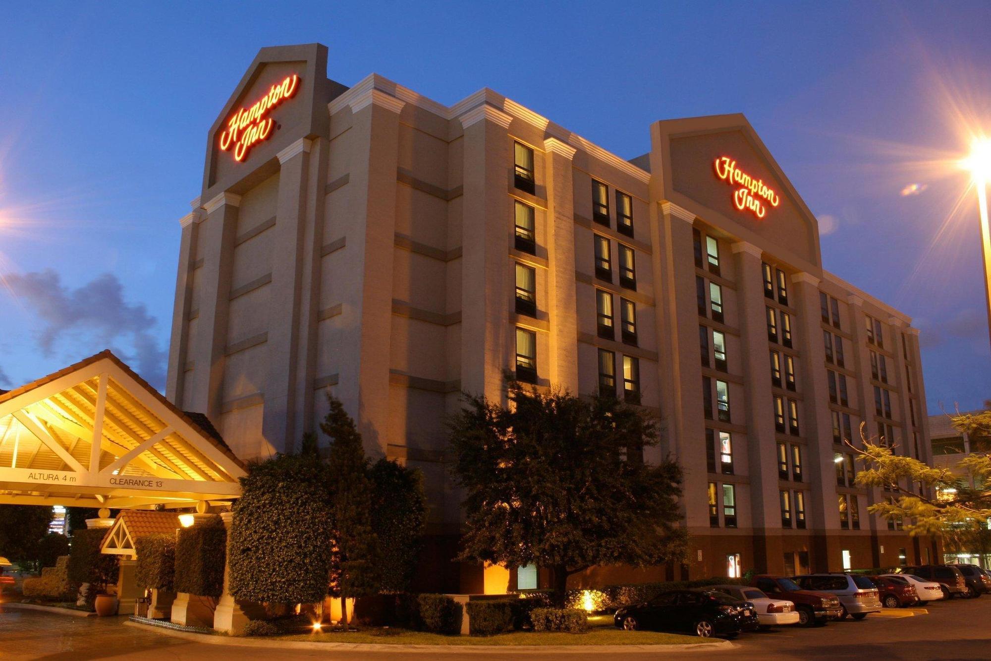 Hampton By Hilton Monterrey Galerias Obispado Kültér fotó