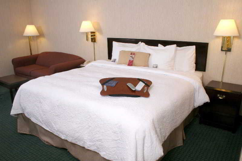 Hampton By Hilton Monterrey Galerias Obispado Kültér fotó